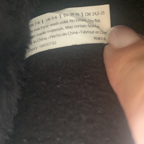 Comfy Dearfoams Memory Foam Slippers SIZE 7-8 - Picture 6 of 7